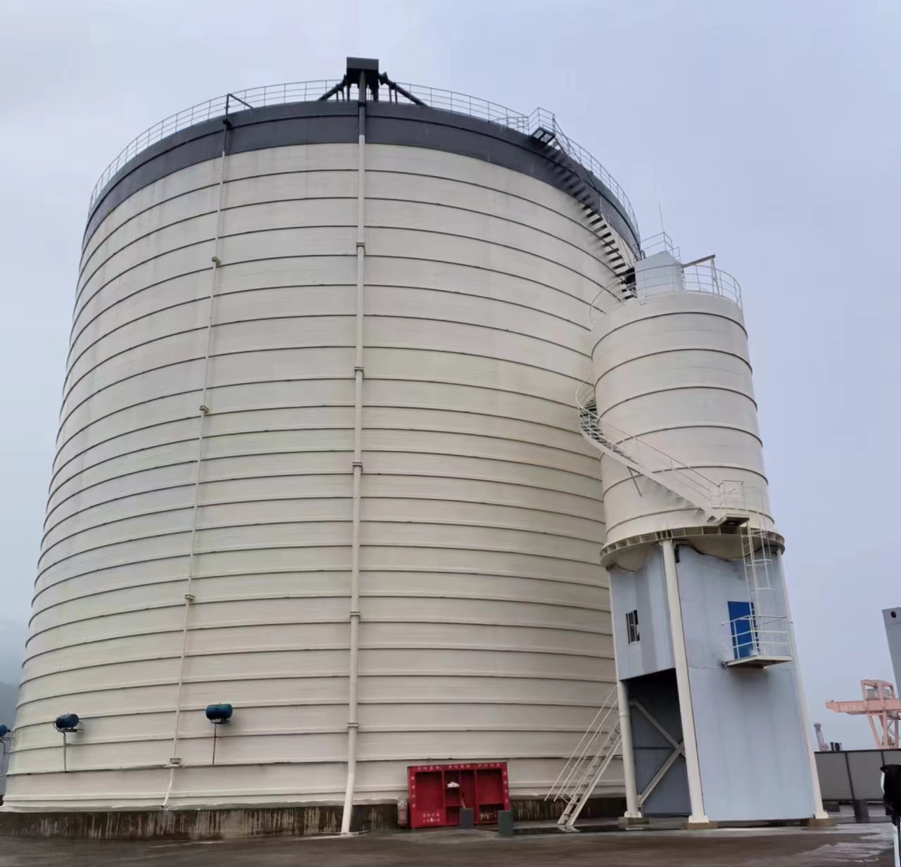 朝阳10万吨水泥钢板库